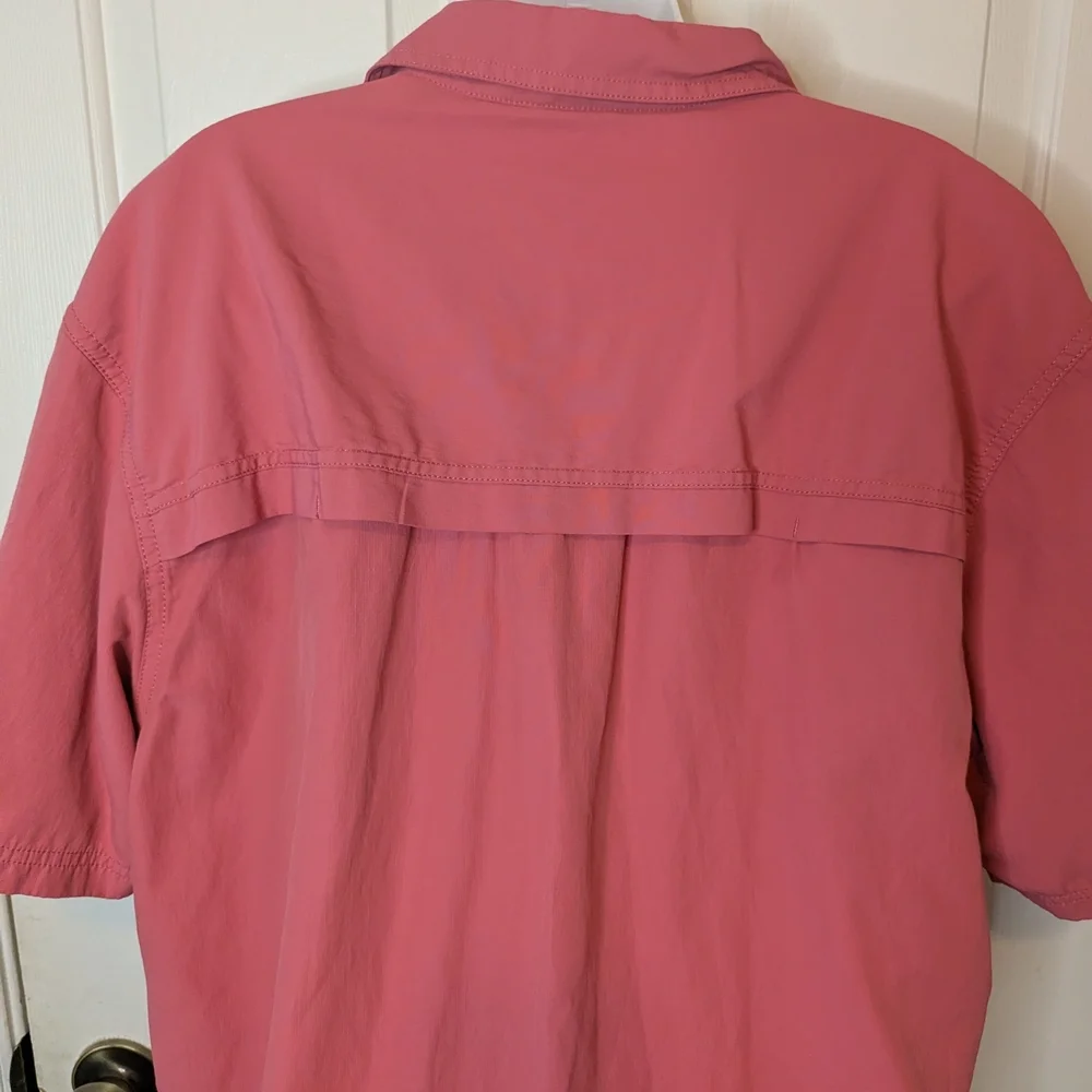 Izod Mens Fishing Shirt XL Surfcaster Rose Vented Outdoor Casual Button Up